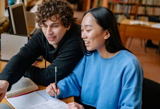 Aprender marketing digital desde dentro: crear campañas reales como parte de la formación